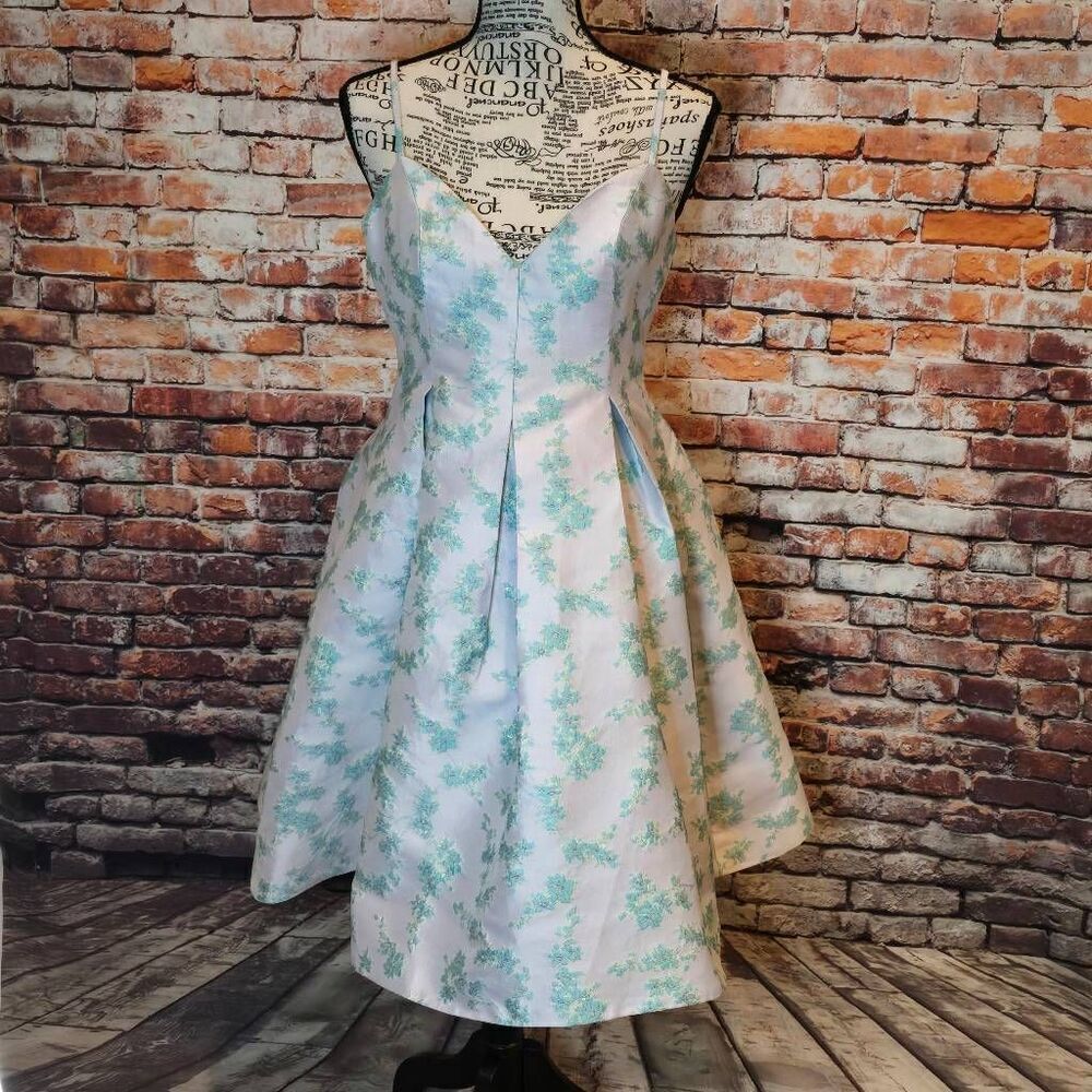 Elliatt Floral and Mint Pastel Dress w/Pockets Size S